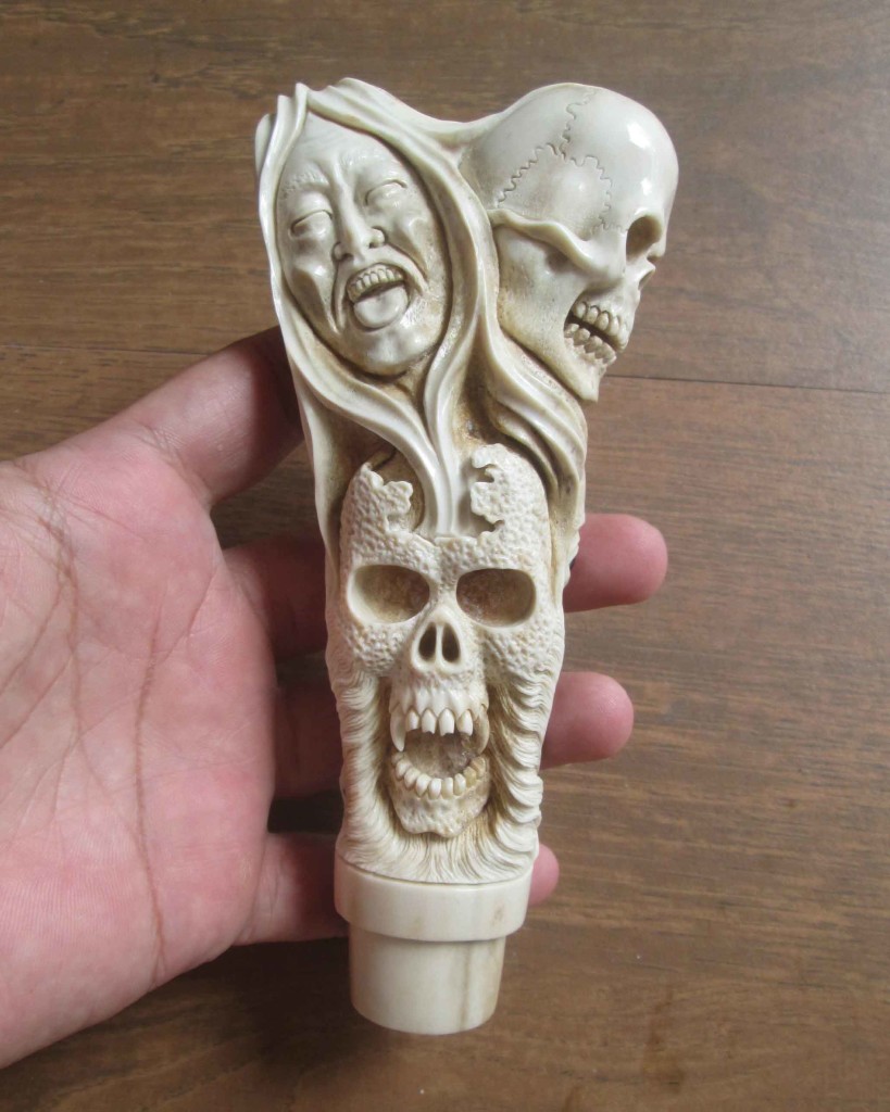 Monster Snake Skull Handle Carving (front image)