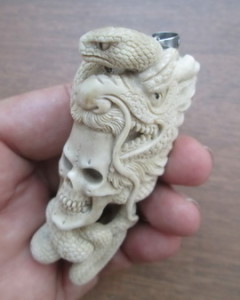 Dragon Snake Skull Carving Pendant (side image)