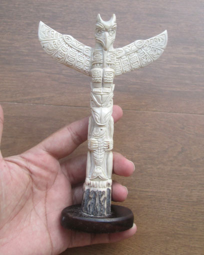 Totem-Poles-Bone-Carving-1